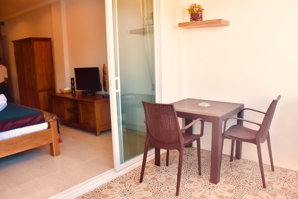 Baan Rosa Bangtao Beach Bang Tao Beach  Exterior photo